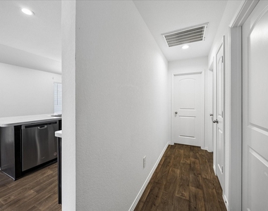 16691 Lonely Pines Drive - Photo Thumbnail 19