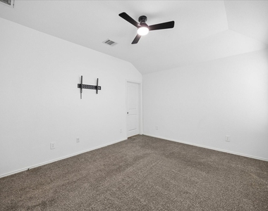 16691 Lonely Pines Drive - Photo Thumbnail 14