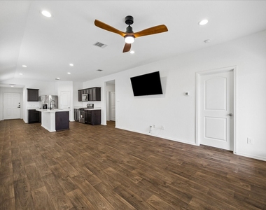 16691 Lonely Pines Drive - Photo Thumbnail 9