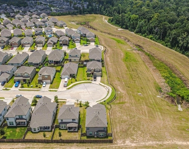 2934 Lawrence Park Court - Photo Thumbnail 40