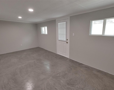 1018 Three Forks - Photo Thumbnail 14