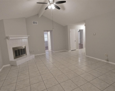 1018 Three Forks - Photo Thumbnail 2