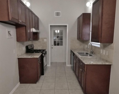 1018 Three Forks - Photo Thumbnail 4