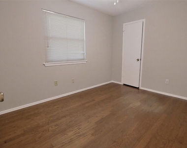 1018 Three Forks - Photo Thumbnail 11