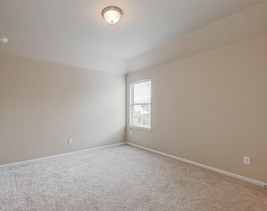 9526 Bonbrook Bend Lane - Photo Thumbnail 28