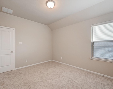 9526 Bonbrook Bend Lane - Photo Thumbnail 31