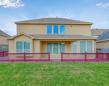 9526 Bonbrook Bend Lane - Photo Thumbnail 33