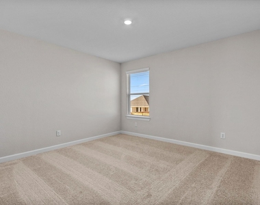 10807 Hickory Lane - Photo Thumbnail 14