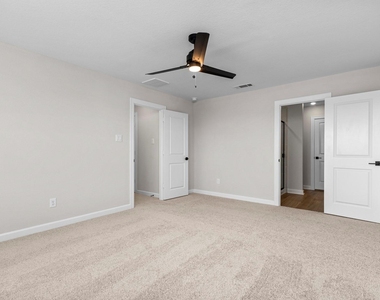 10807 Hickory Lane - Photo Thumbnail 10