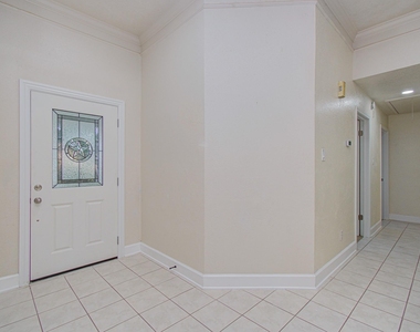 16963 Nevisway Street - Photo Thumbnail 8