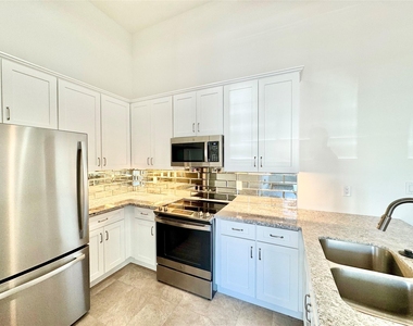 2102 Mechanic Street - Photo Thumbnail 3