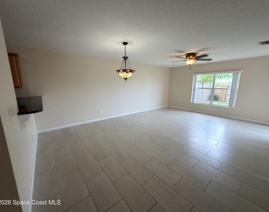 1620 Mason Terrace - Photo Thumbnail 12