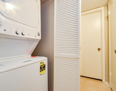 6211 Ludington Drive - Photo Thumbnail 10