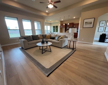 5602 Caracara Street - Photo Thumbnail 6