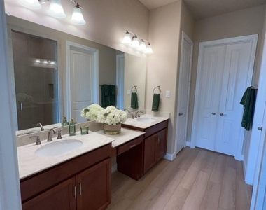 5602 Caracara Street - Photo Thumbnail 14