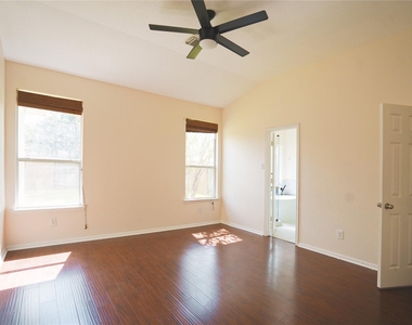 6415 Richland Hills Drive - Photo Thumbnail 13