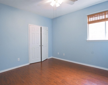 6415 Richland Hills Drive - Photo Thumbnail 7