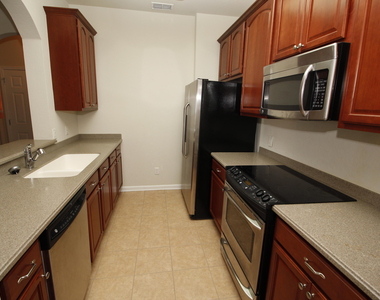 1576 Peregrine Circle - Photo Thumbnail 2