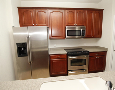 1576 Peregrine Circle - Photo Thumbnail 3