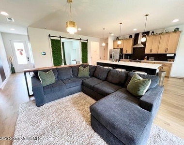 1729 Gould Avenue Sw - Photo Thumbnail 7