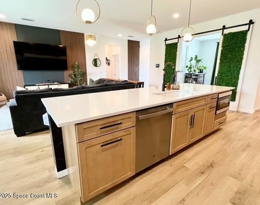 1729 Gould Avenue Sw - Photo Thumbnail 14