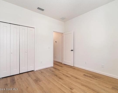 1729 Gould Avenue Sw - Photo Thumbnail 26