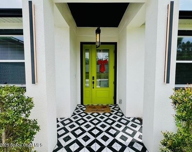 1729 Gould Avenue Sw - Photo Thumbnail 1