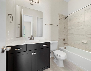 9806 Oakwood Trail - Photo Thumbnail 28
