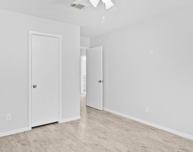 12002 Leitrim Way - Photo Thumbnail 13