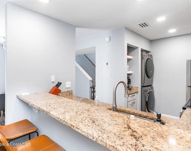 1460 Sheafe Avenue Ne - Photo Thumbnail 12