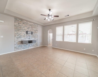 13303 Davenport Hills Lane - Photo Thumbnail 12