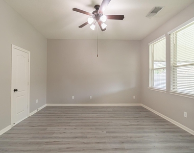 13303 Davenport Hills Lane - Photo Thumbnail 19