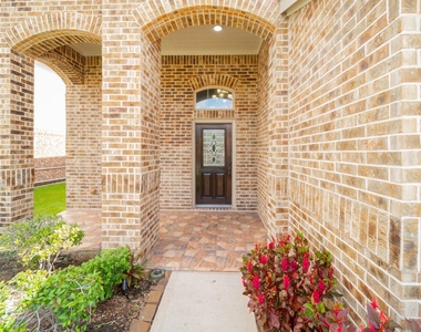 13303 Davenport Hills Lane - Photo Thumbnail 9