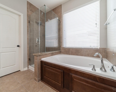 13303 Davenport Hills Lane - Photo Thumbnail 21
