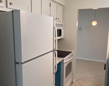 350 Fillmore Avenue - Photo Thumbnail 2