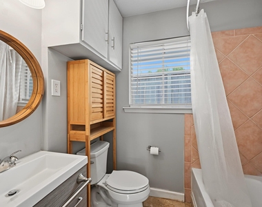 5616 Pine Street - Photo Thumbnail 12