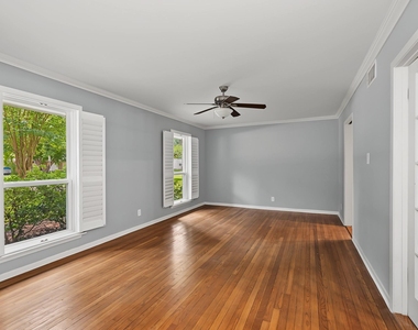 5616 Pine Street - Photo Thumbnail 3