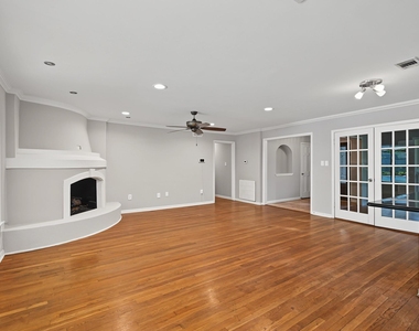5616 Pine Street - Photo Thumbnail 8