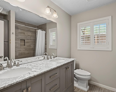 5616 Pine Street - Photo Thumbnail 14