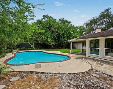 5616 Pine Street - Photo Thumbnail 21