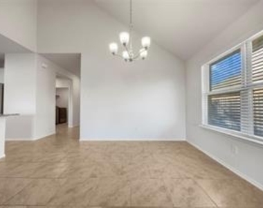 4514 Mondial Drive - Photo Thumbnail 4