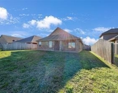 4514 Mondial Drive - Photo Thumbnail 16