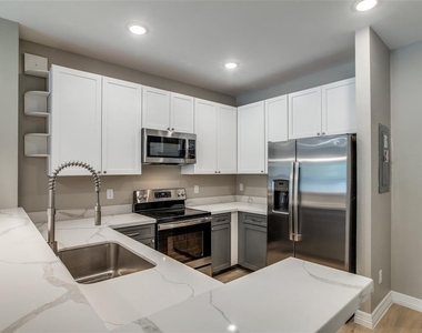 5262 Ella Boulevard - Photo Thumbnail 9