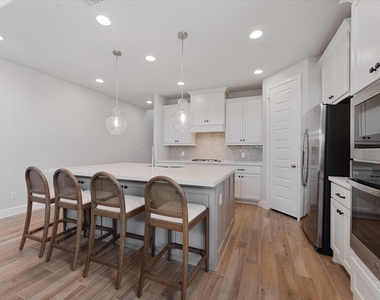 13055 Soaring Forest Drive - Photo Thumbnail 12