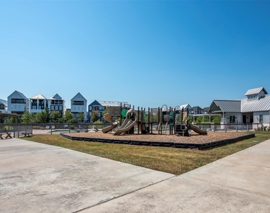 8736 Oak Kolbe Lane - Photo Thumbnail 39