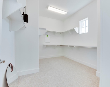 8736 Oak Kolbe Lane - Photo Thumbnail 32