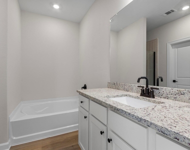 1126 Campside Drive - Photo Thumbnail 10