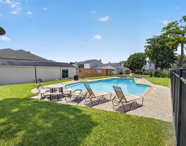 6401 Deihl Road - Photo Thumbnail 30
