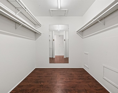 6401 Deihl Road - Photo Thumbnail 17