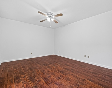 6401 Deihl Road - Photo Thumbnail 14